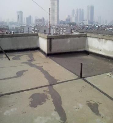 磴口漏水维修 楼顶漏水是什么原因，楼顶漏水维修方法是什么?